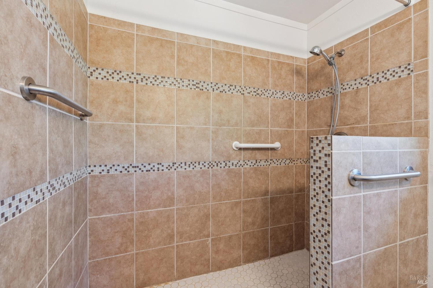 546 Pinewood Drive San Rafael, CA 94903 - Photo 25 of 52 a bathroom with a shower