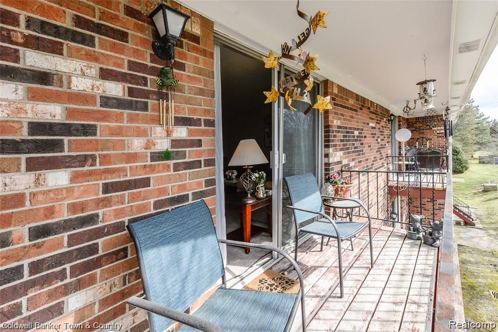 311 West Highland Road, Unit T16 Howell, MI 48843 - Photo 12 of 30