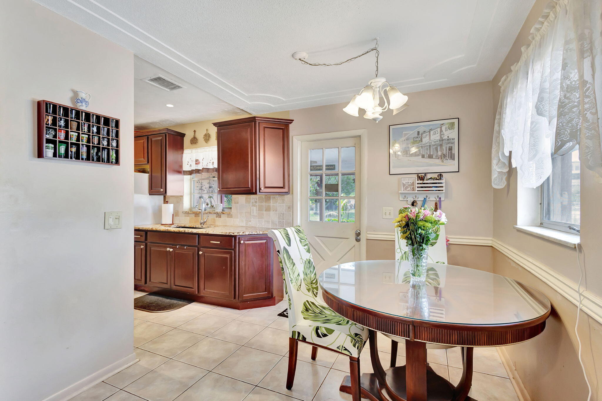 3208 Thelma Road Palm Springs, FL 33406 - Photo 14 of 79 13-web-or-mls-3 (21)