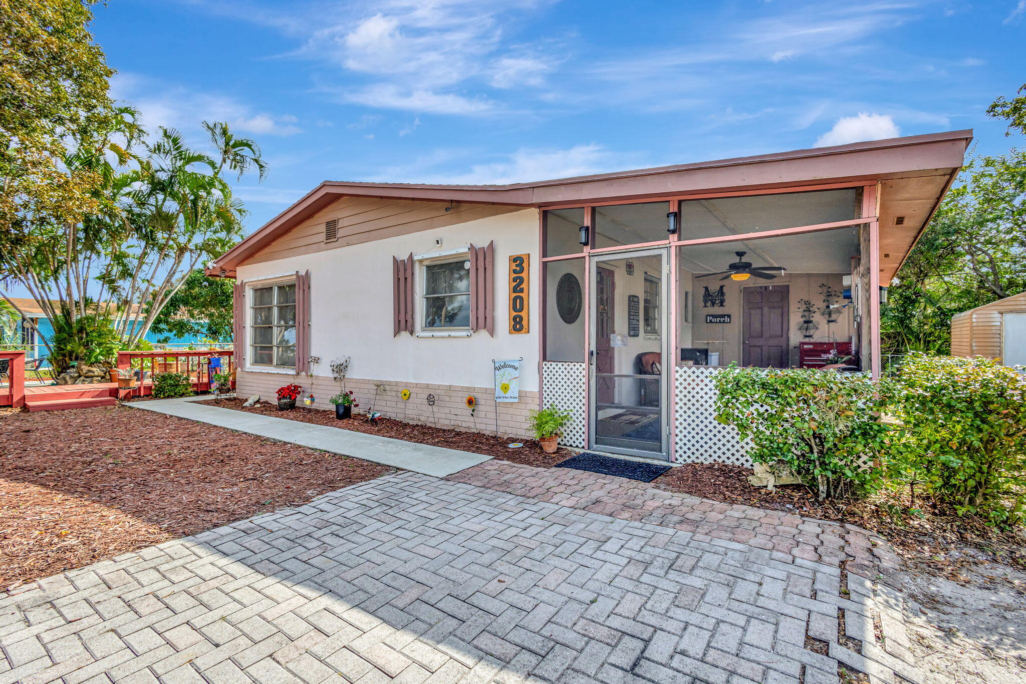 3208 Thelma Road Palm Springs, FL 33406 - Photo 3 of 79 2-web-or-mls-3 (126)