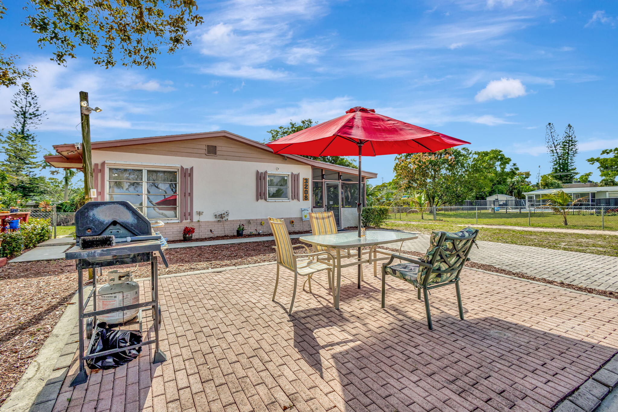 3208 Thelma Road Palm Springs, FL 33406 - Photo 35 of 79 34-web-or-mls-3 (146)