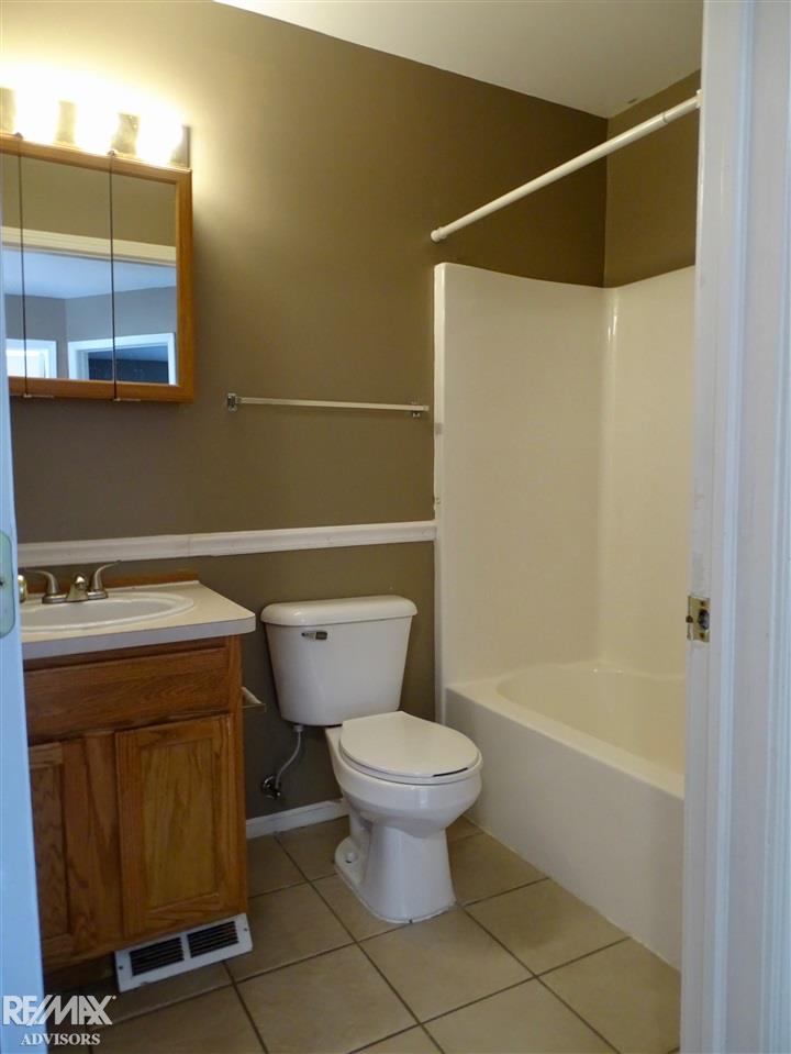 25260 Independence Trail Warren, MI 48089 - Photo 36 of 42
