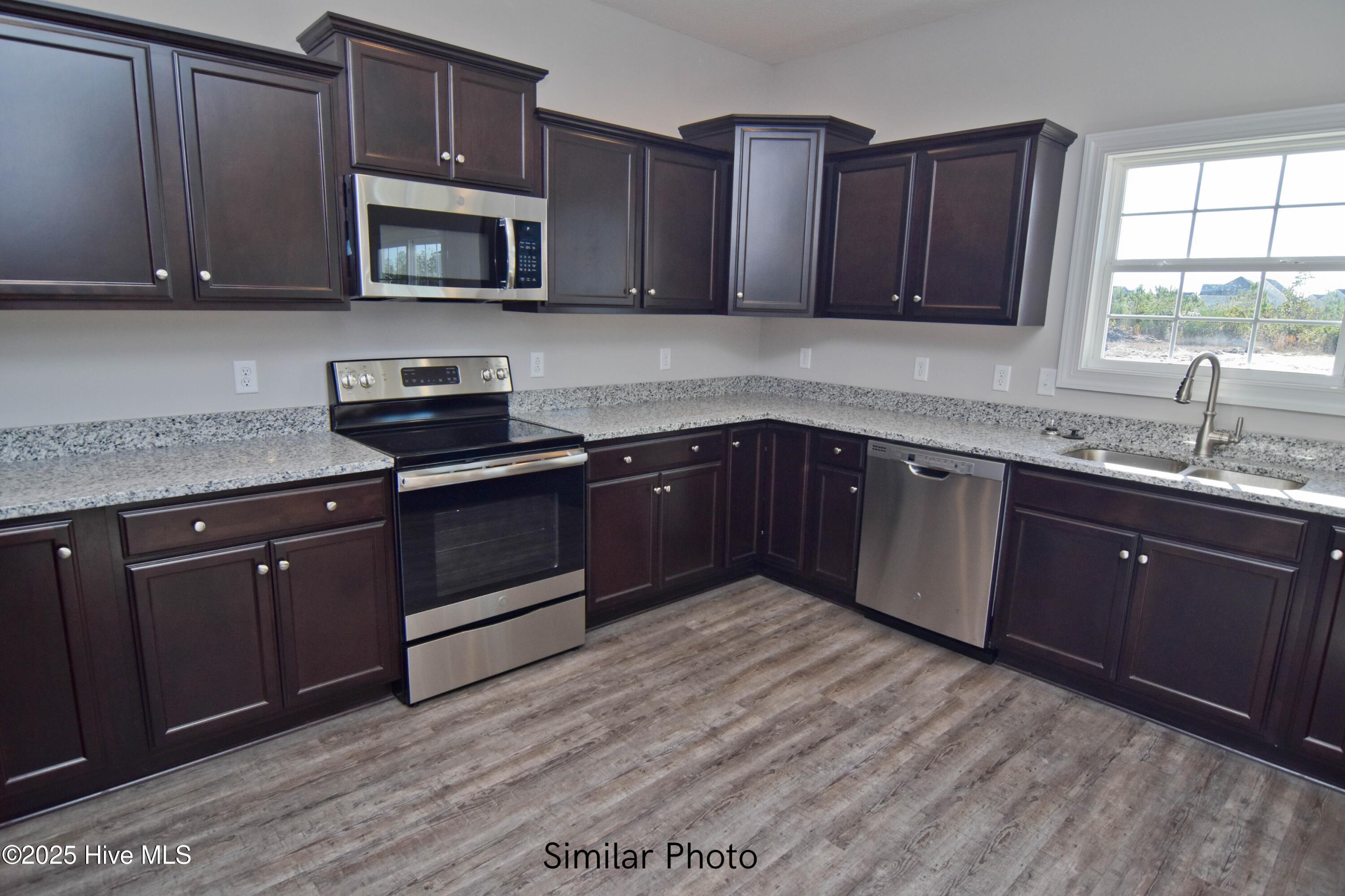 769 Regiment Road Jacksonville, NC 28546 - Photo 9 of 26 16