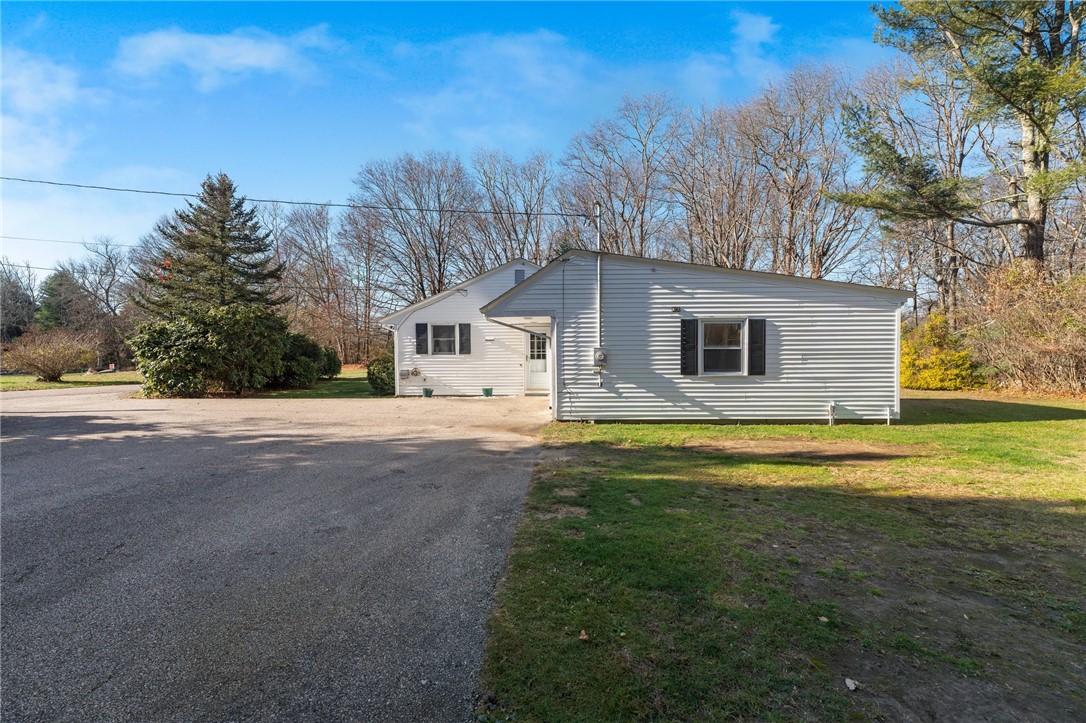 147 Stony Fort Road Exeter, RI 02892 - Photo 4 of 33 Gallery Image 4