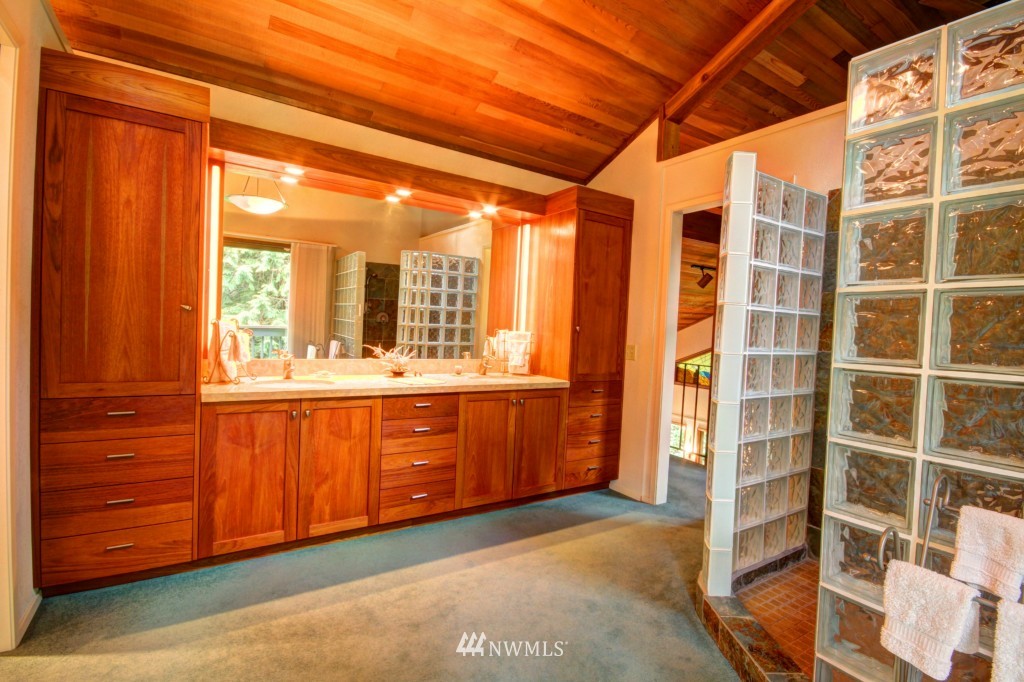 1505 Silver Beach Road Bellingham, WA 98229 - Photo 16 of 25 Gallery Image 16