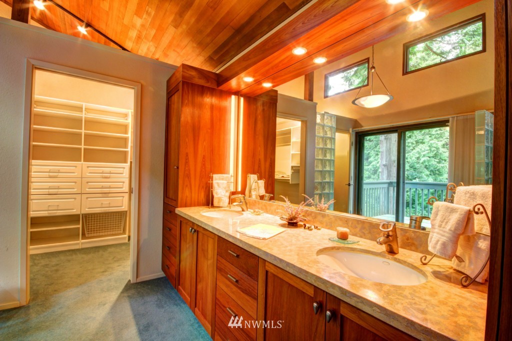 1505 Silver Beach Road Bellingham, WA 98229 - Photo 17 of 25 Gallery Image 17