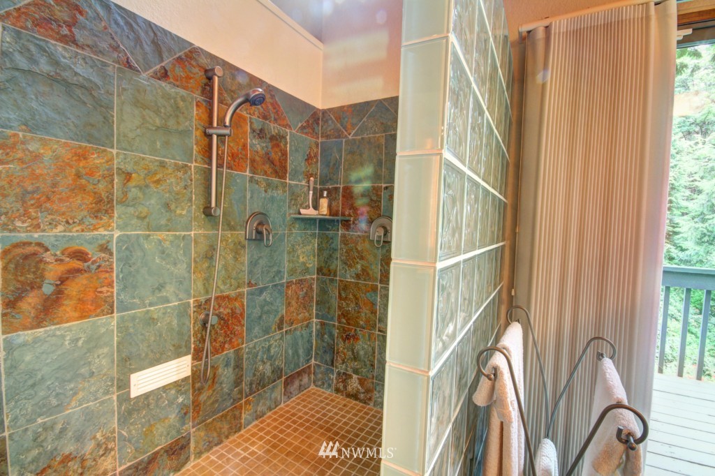 1505 Silver Beach Road Bellingham, WA 98229 - Photo 18 of 25 Gallery Image 18