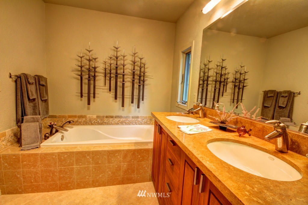 1505 Silver Beach Road Bellingham, WA 98229 - Photo 22 of 25 Gallery Image 22