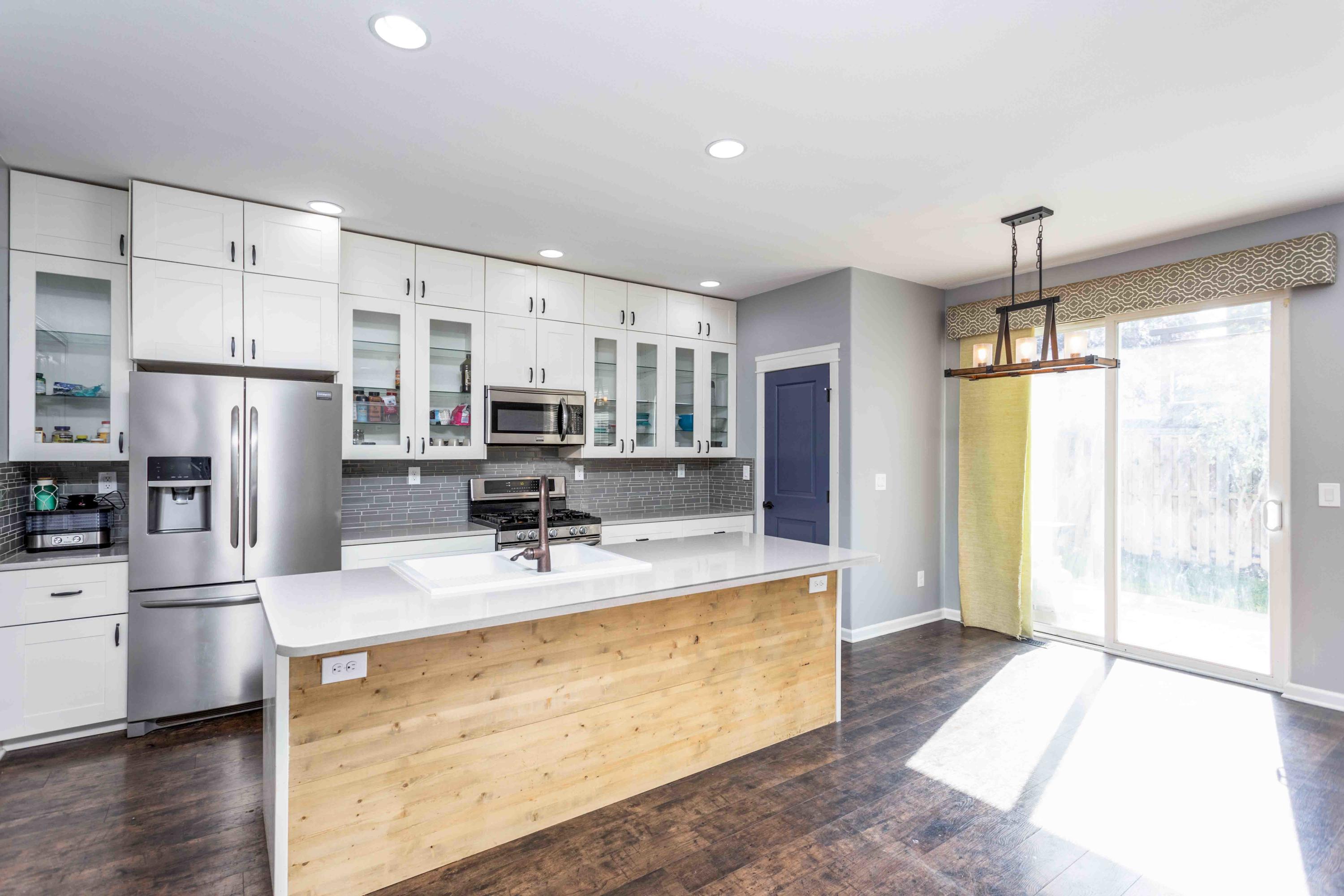 2875 Northeast Sedalia Loop Bend, OR 97701 - Photo 6 of 24 Beautiful kitchen