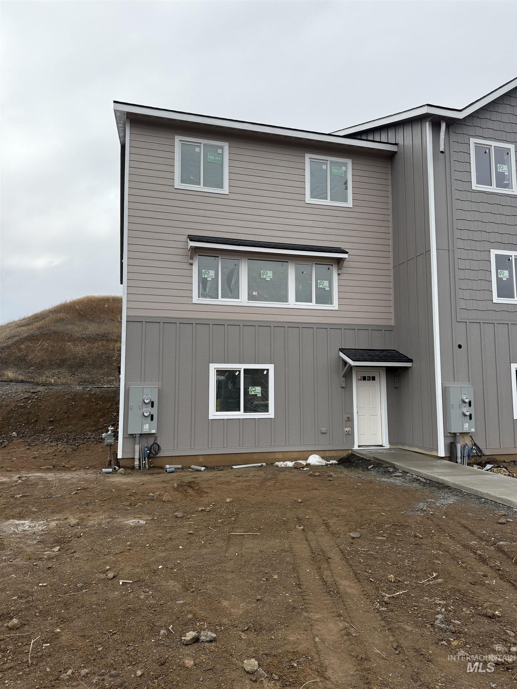 1369 Edington Moscow, ID 83843 - Photo 2 of 13