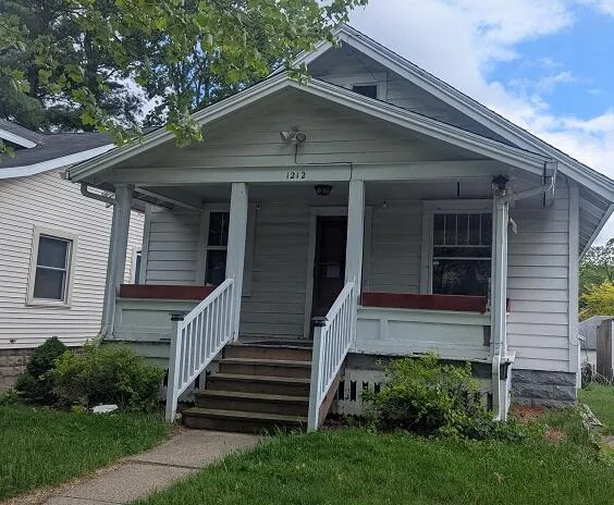 $59,900 | 1212 Climax Street, Lansing, MI 48912