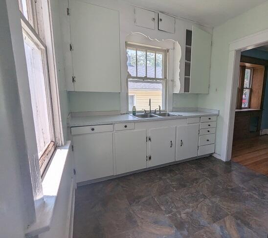 1212 Climax Street Lansing, MI 48912 - Photo 5 of 12 Kitchen