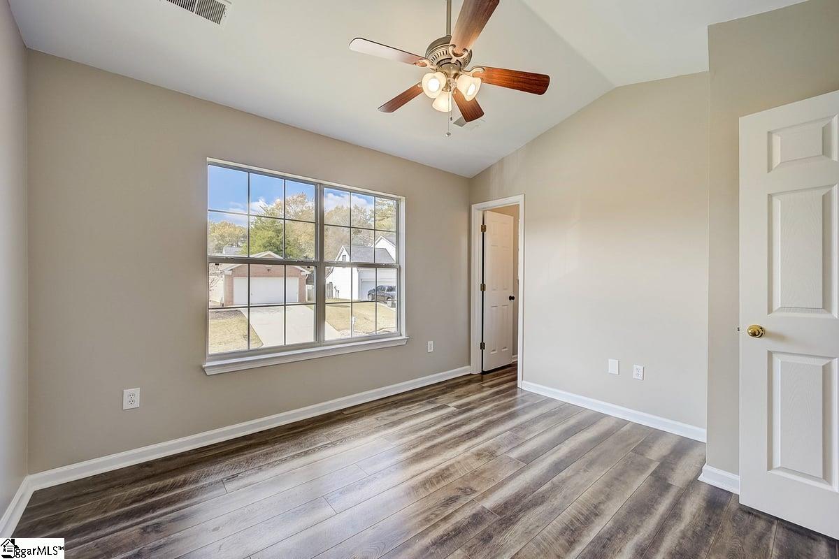 107 Hawkesbury Road Simpsonville, SC 29681 - Photo 13 of 32 Gallery Image 13