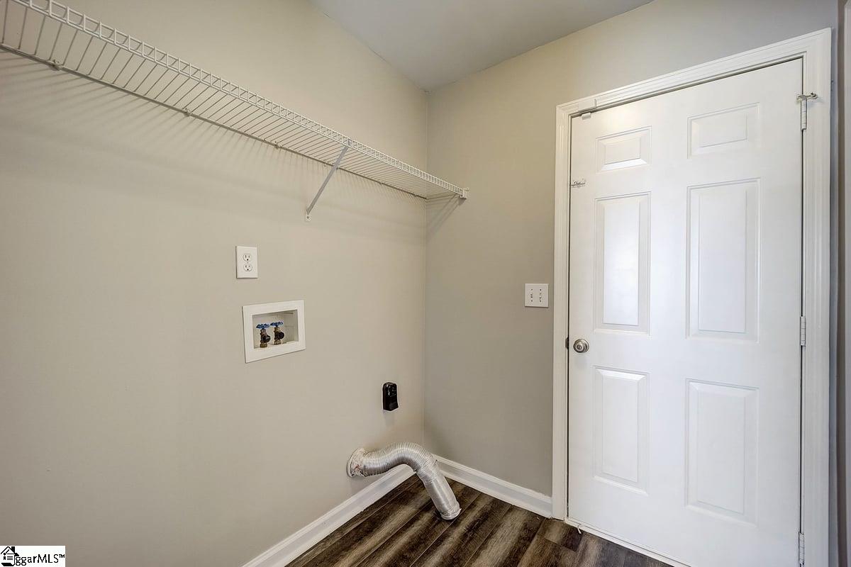 107 Hawkesbury Road Simpsonville, SC 29681 - Photo 9 of 32 Gallery Image 9