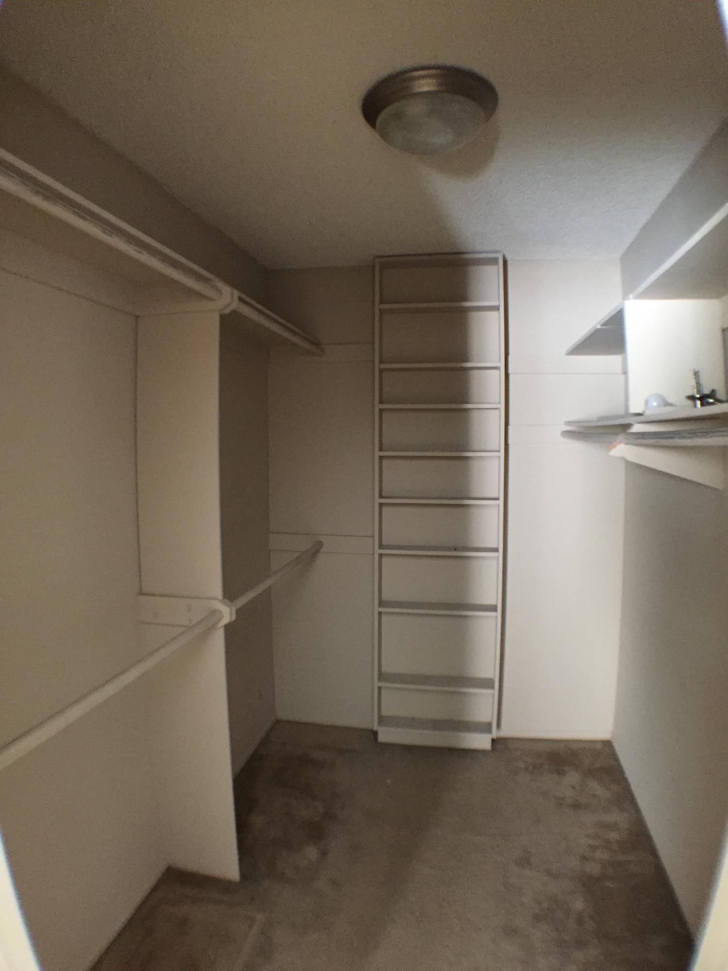 44020 Ruthron Avenue Lancaster, CA 93536 - Photo 11 of 22 Walk In Closet