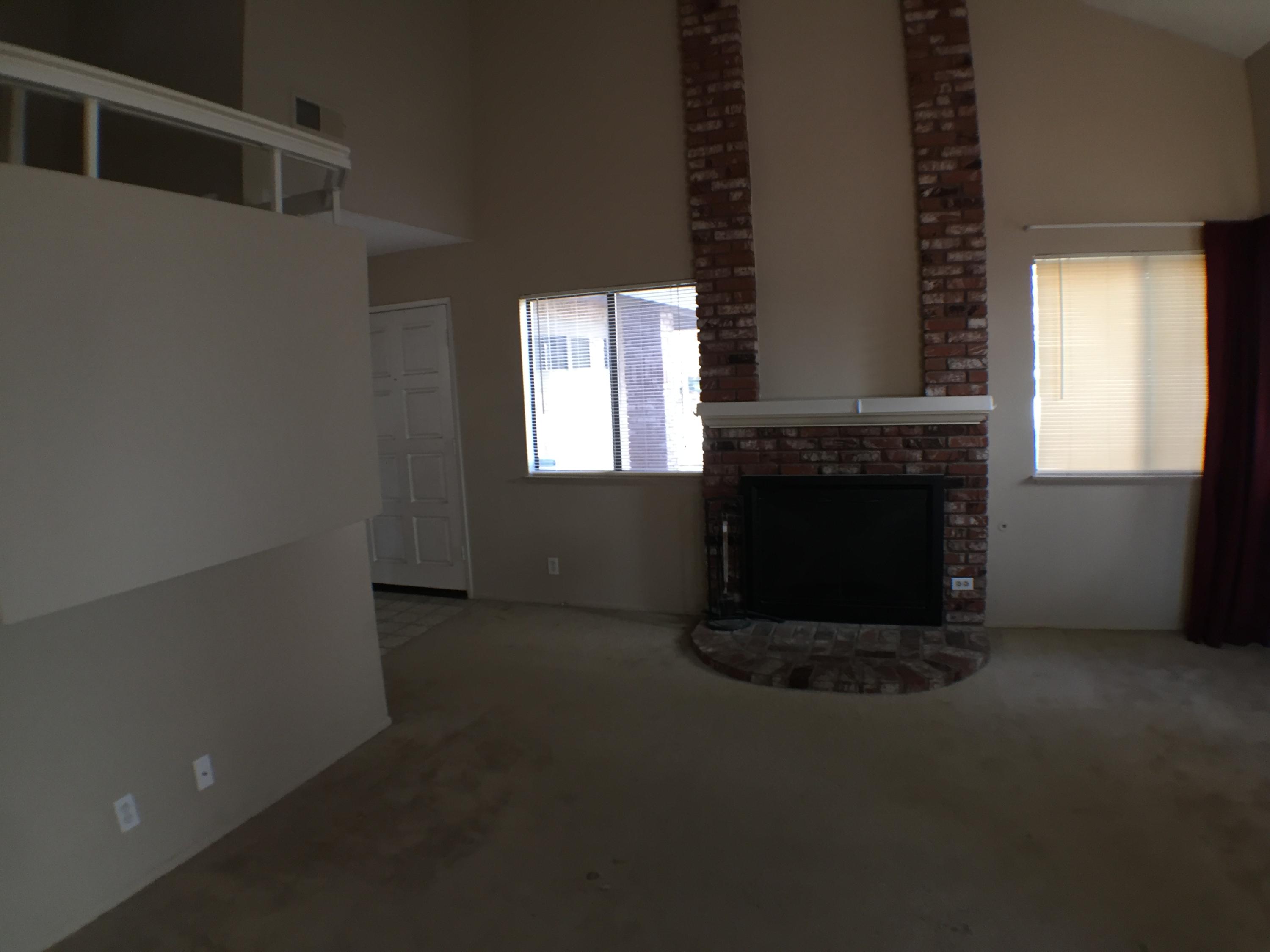 44020 Ruthron Avenue Lancaster, CA 93536 - Photo 8 of 22 Family Room 2