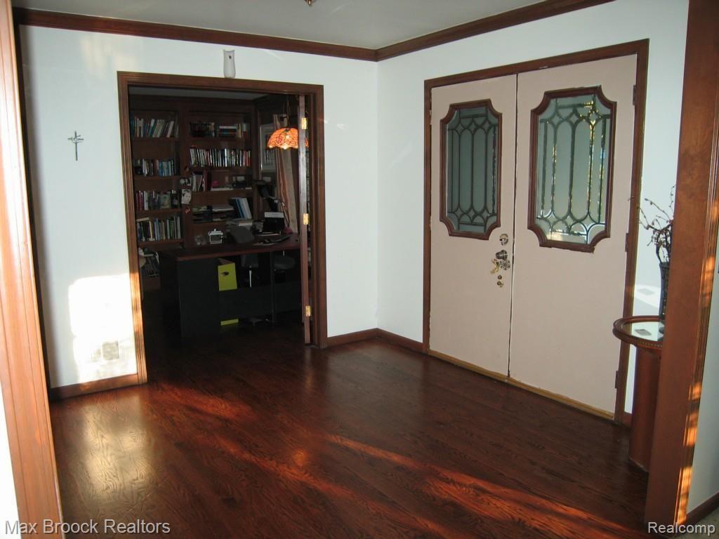 1406 Springwood Lane Rochester Hills, MI 48309 - Photo 4 of 25