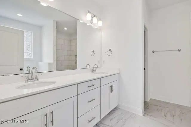 $589,900 | 222 Windswept Lane, Beaufort, NC 28516