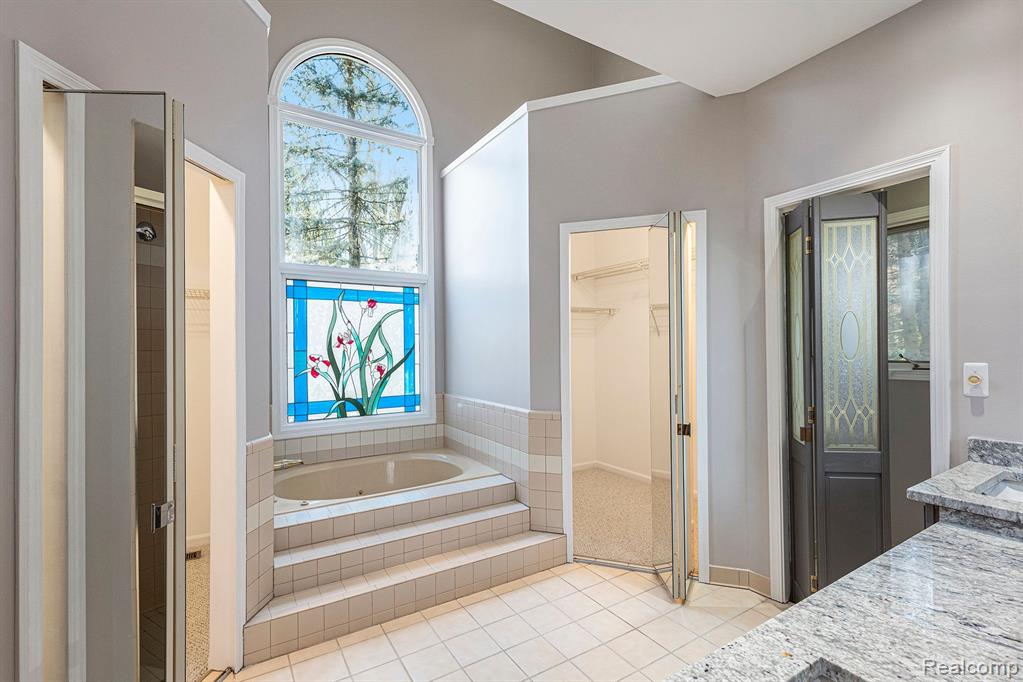 4525 Valley View Point Rochester, MI 48306 - Photo 19 of 49