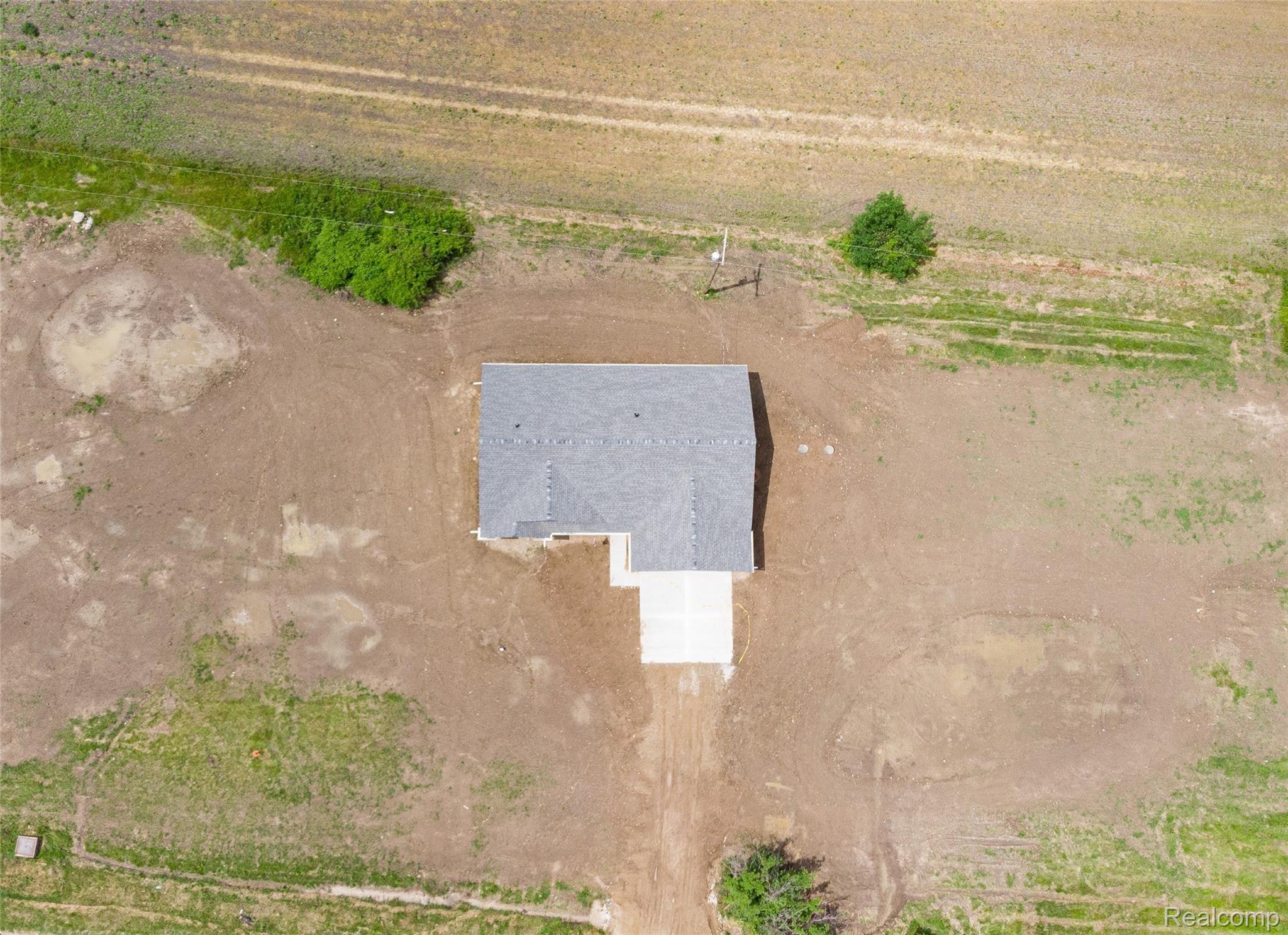 9430 Beers Road Swartz Creek, MI 48473 - Photo 13 of 15 DJI_0337.jpg