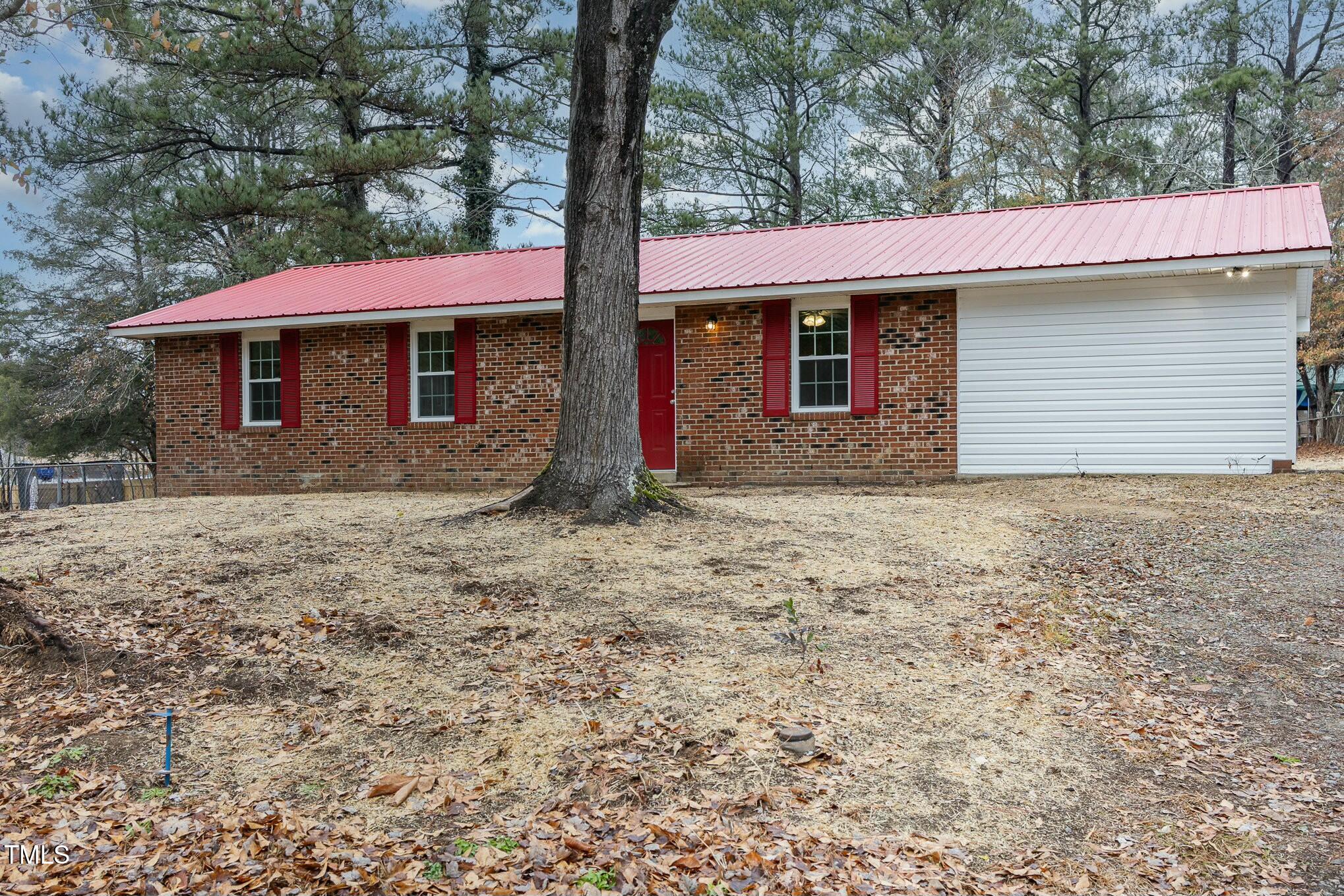 555 Rothney Avenue Southern Pines, NC 28387 - Photo 2 of 21 tempImagenVxdrd