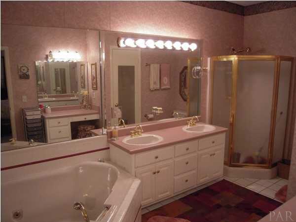 625 Copper Ridge Drive Cantonment, FL 32533 - Photo 12 of 17 Master Bath