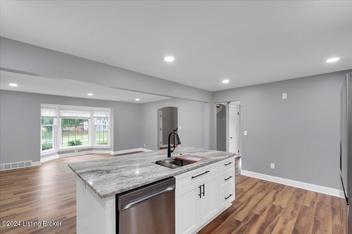 103 Don Allen Road Louisville, KY 40207 - Photo 13 of 41 13-103 Don Allen Rd -112