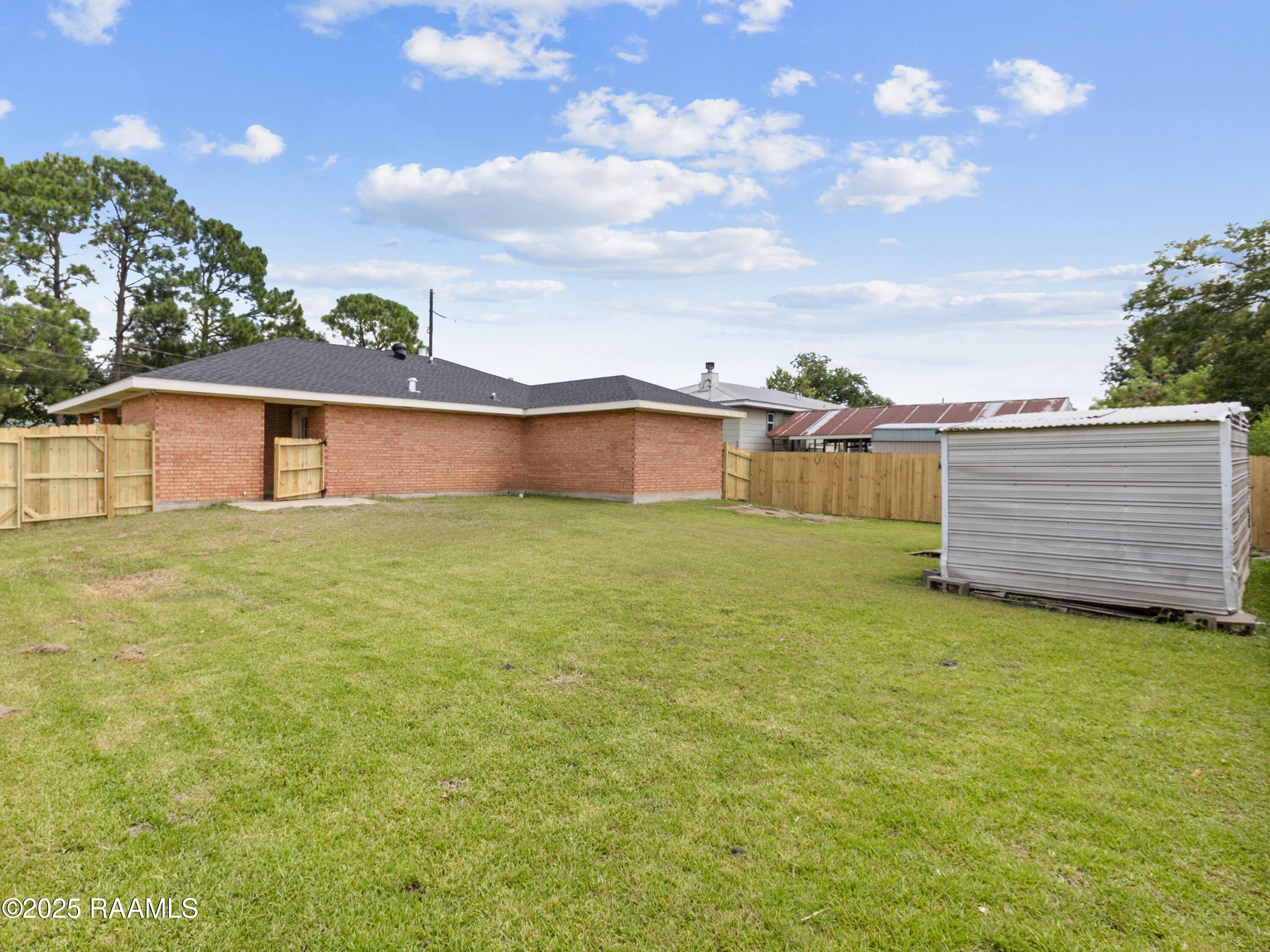 206 L Dubois Road New Iberia, LA 70560 - Photo 14 of 15 206 L DUBOIS BACK