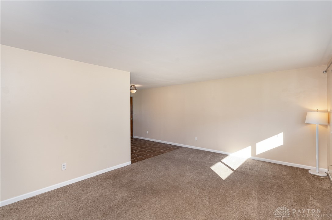5601 Botkins Road Dayton, OH 45424 - Photo 19 of 26 Gallery Image 19