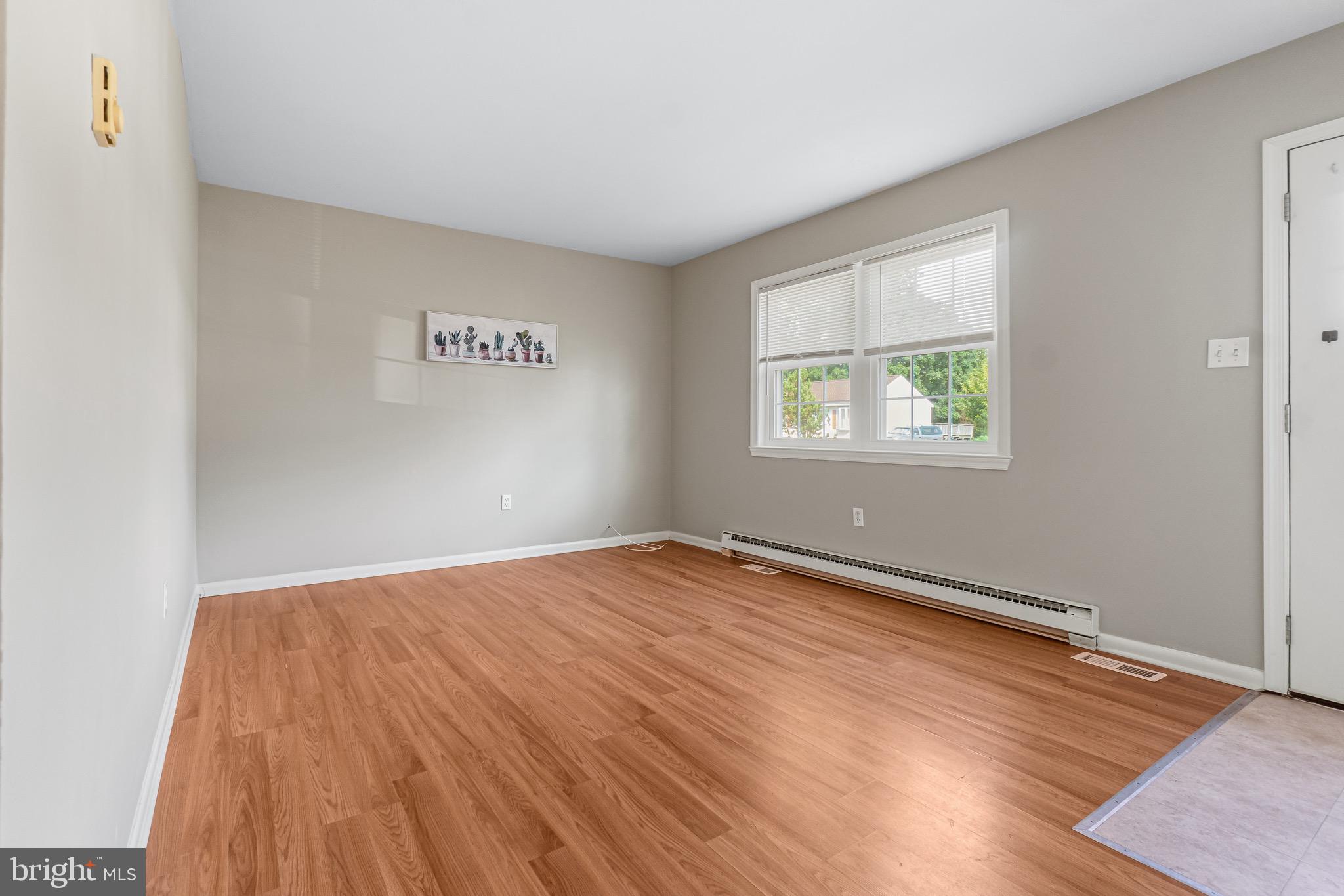 277 Sycamore Road Elkton, MD 21921 - Photo 8 of 21 Living Room