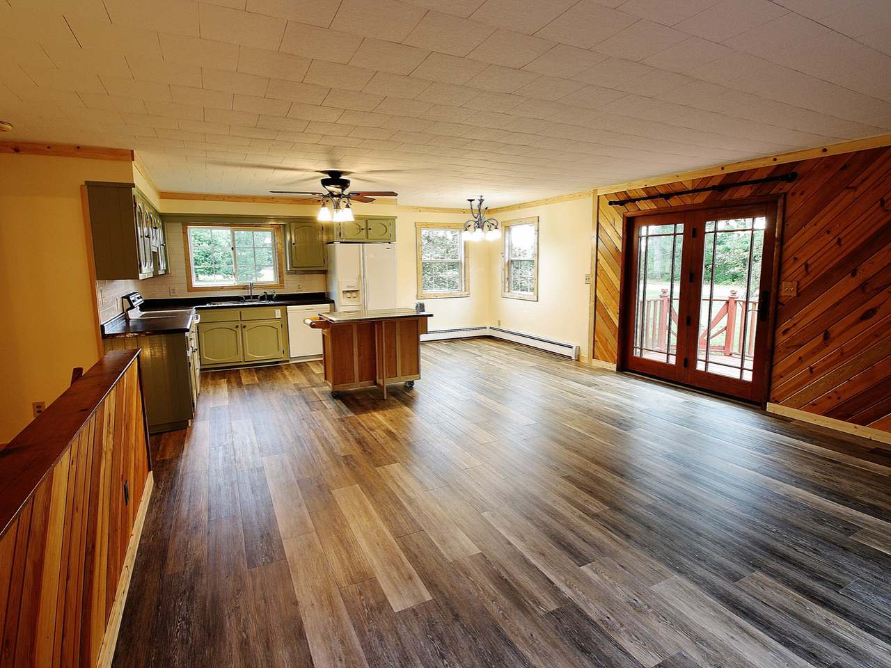 470 Bloom Road Eagle River, WI 54521 - Photo 5 of 35 Gallery Image 5