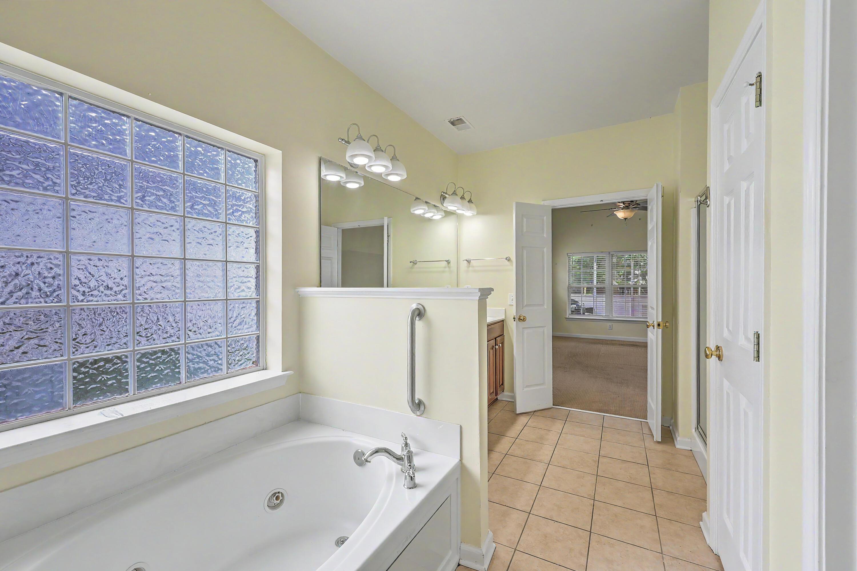 141 Gathering Island Road Summerville, SC 29485 - Photo 20 of 41 Primary Bathroom