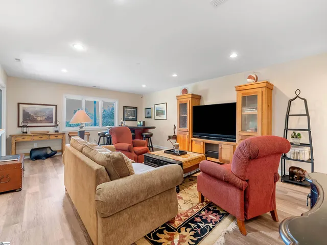 $725,000 | 9 Vireo Drive, Landrum, SC 29356