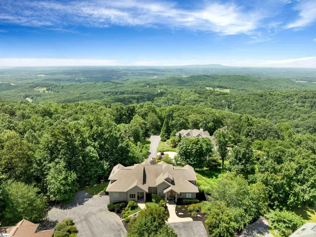 $725,000 | 9 Vireo Drive, Landrum, SC 29356