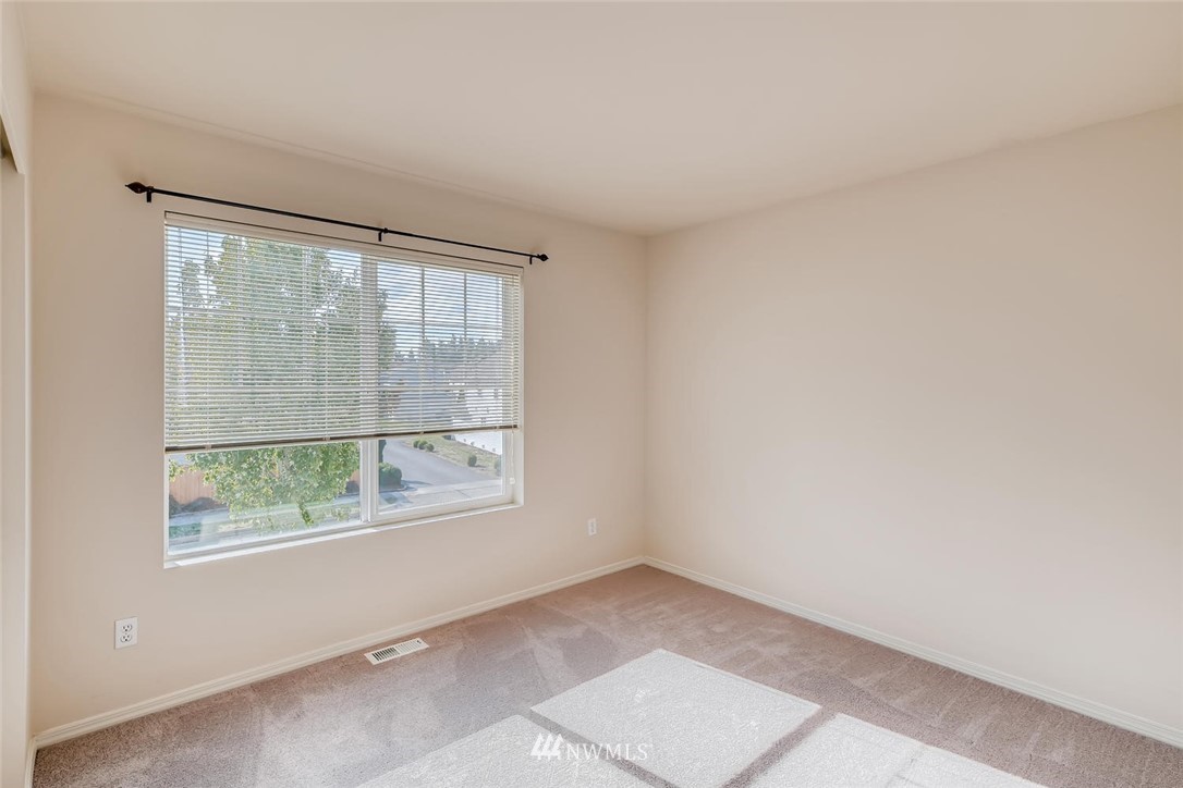 3094 Walker Road DuPont, WA 98327 - Photo 18 of 25 Gallery Image 18