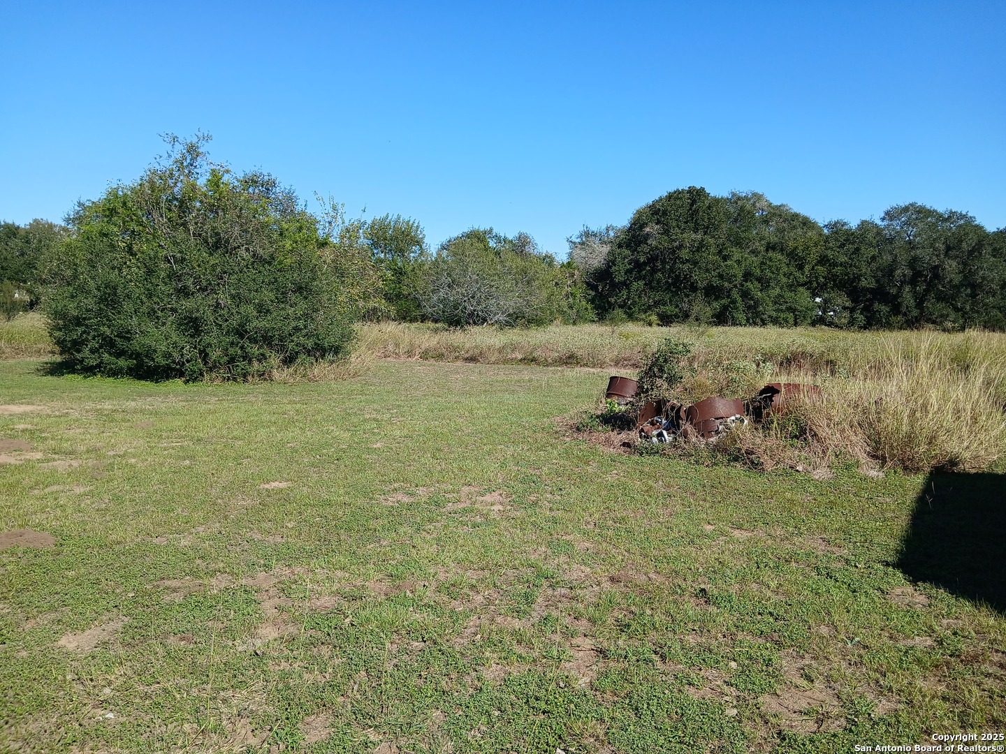 706 Thomaston River Road Cuero, TX 77954 - Photo 45 of 46 a view of a garden with an outdoor space