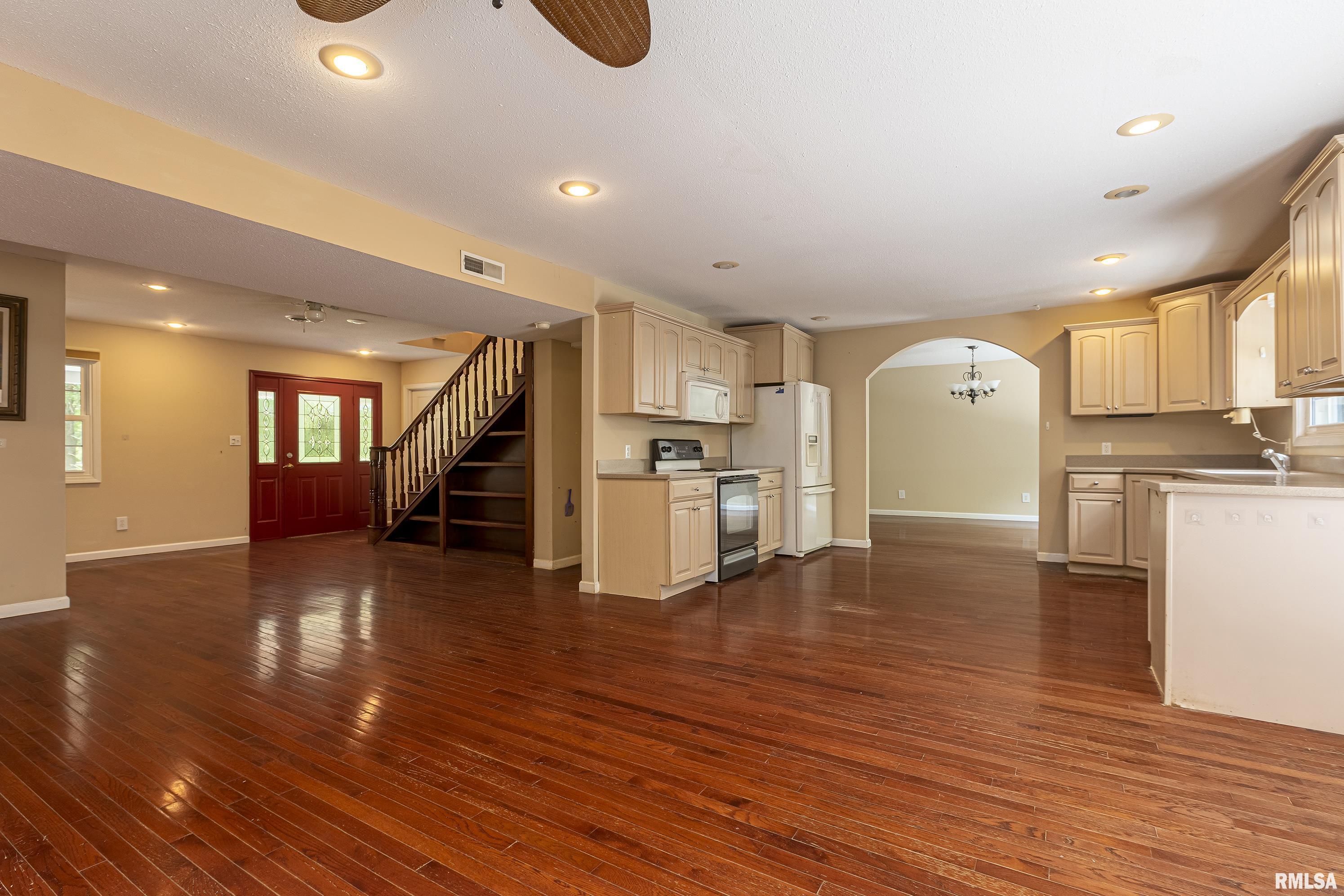 1172 McLaughlin Road Murphysboro, IL 62966 - Photo 3 of 22