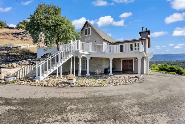 $729,000 | 30450 Morgan Canyon Road, Prather, CA 93651