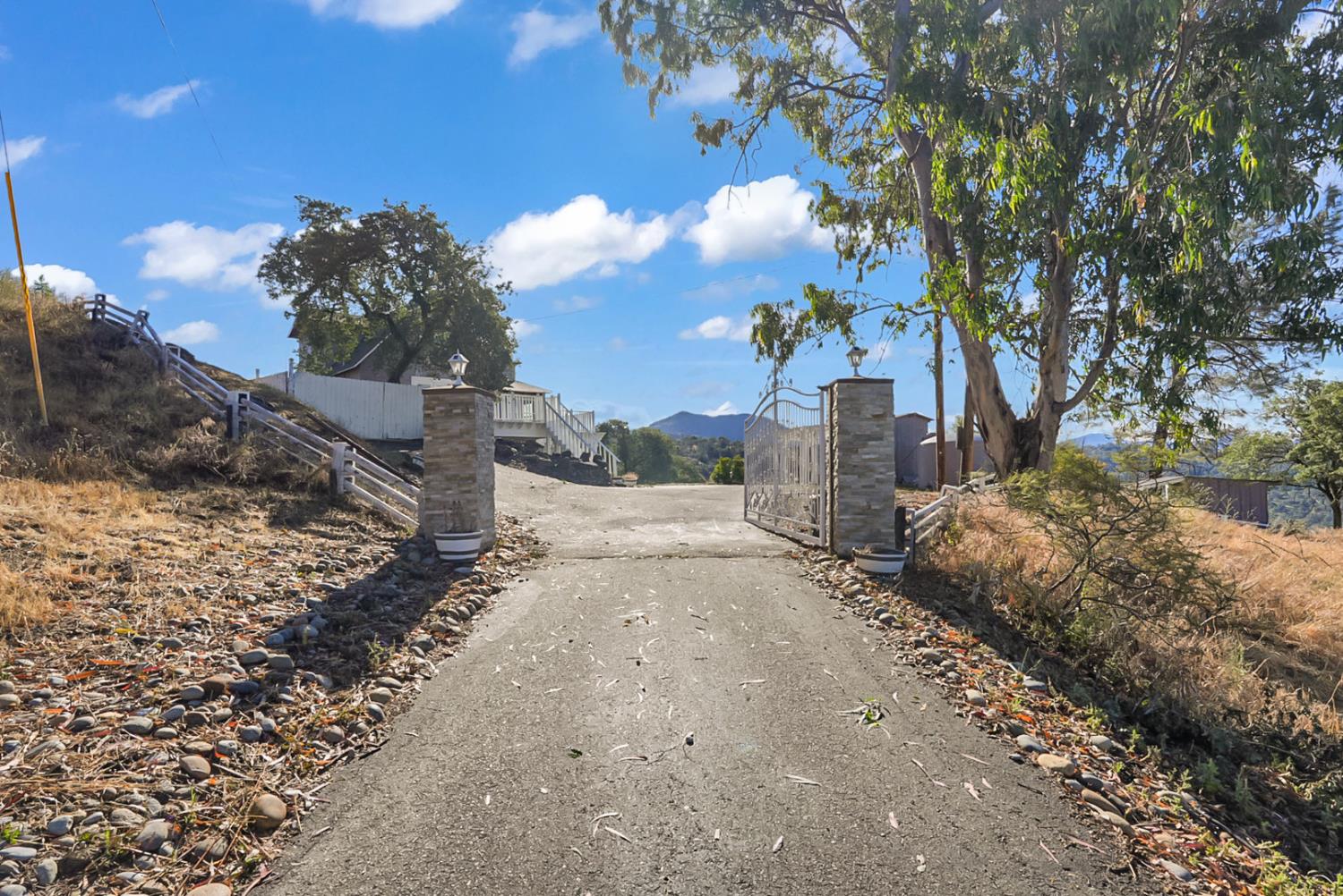 30450 Morgan Canyon Road Prather, CA 93651 - Photo 4 of 85