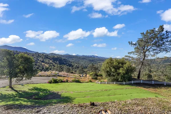 $729,000 | 30450 Morgan Canyon Road, Prather, CA 93651