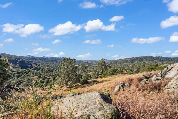 $729,000 | 30450 Morgan Canyon Road, Prather, CA 93651