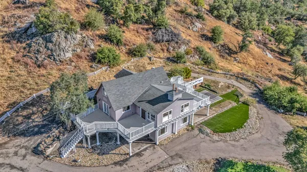 $729,000 | 30450 Morgan Canyon Road, Prather, CA 93651