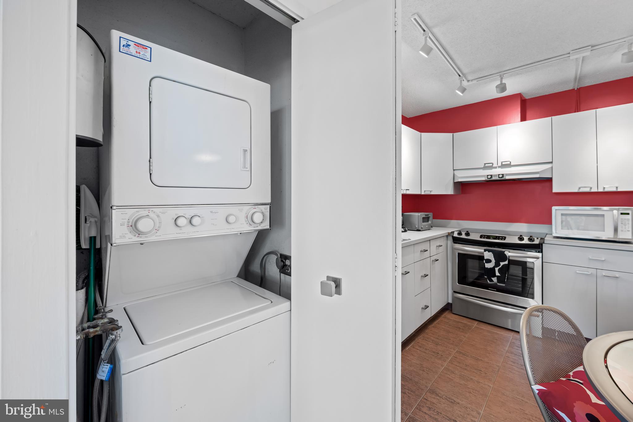 4100 North Charles Street, Unit 715 Baltimore, MD 21218 - Photo 13 of 35
