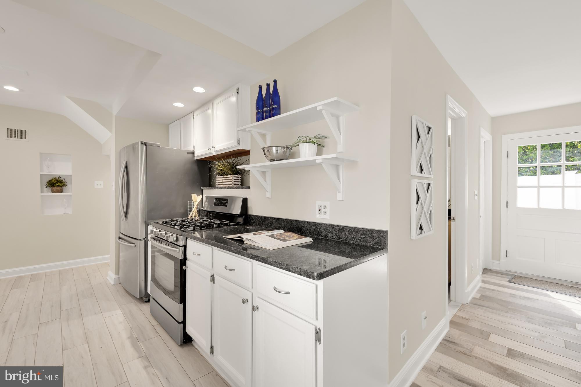5907 Anniston Road Bethesda, MD 20817 - Photo 10 of 46 Gallery Image 10