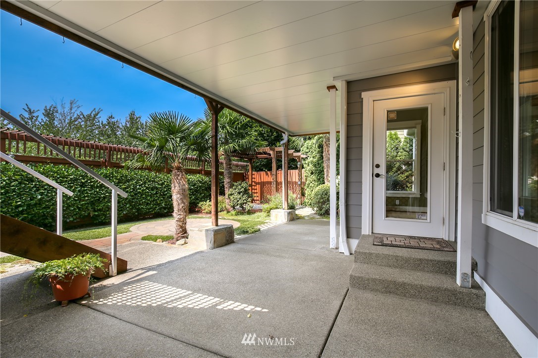 1713 Southeast 8th Street Renton, WA 98057 - Photo 22 of 25