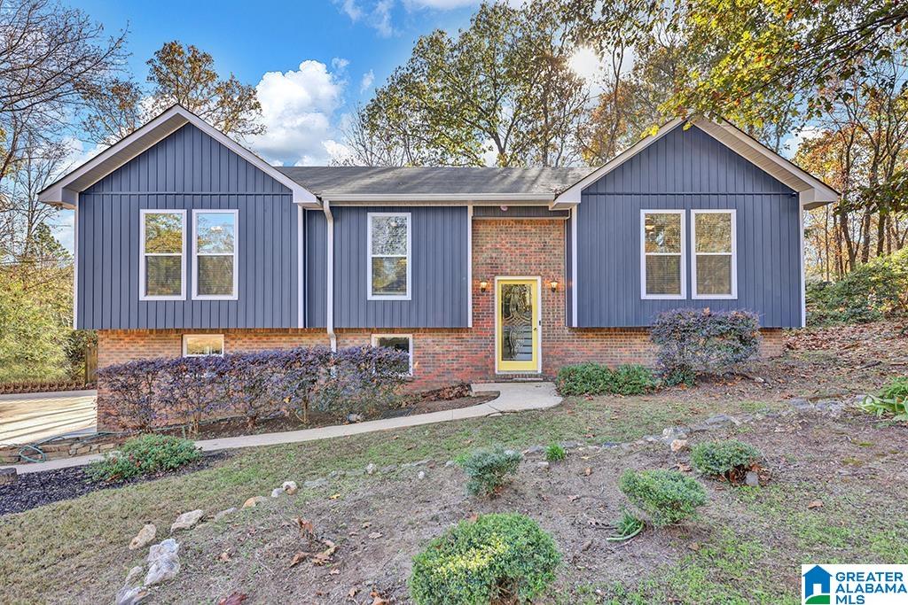 137 Forest Ridge Road Alabaster, AL 35114 - Photo 1 of 12