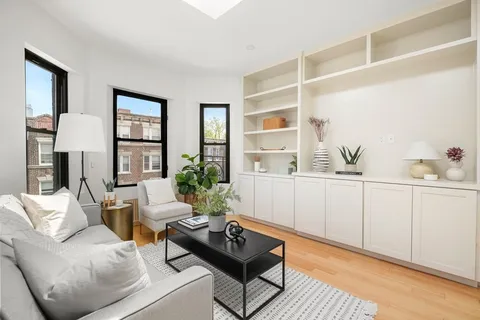 $950,000 | 107 Jersey Street, Unit 15, Boston, MA 02215