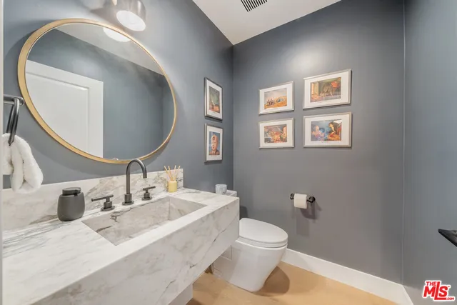 $14,000 | 1948 North Curson Avenue, Los Angeles, CA 90046