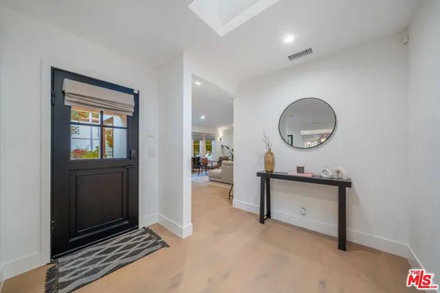 $14,000 | 1948 North Curson Avenue, Los Angeles, CA 90046