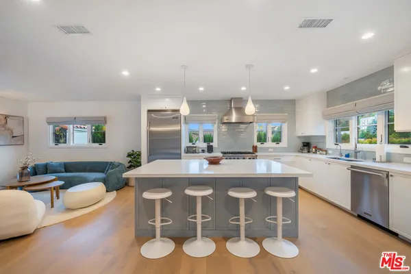 $13,000 | 1948 North Curson Avenue, Los Angeles, CA 90046